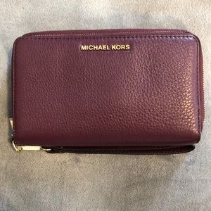 Michael Kors wristlet